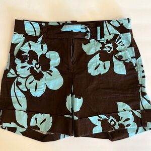 Jennifer & Grace Shorts Size 6 excellent previously loved condition. Blue/brown